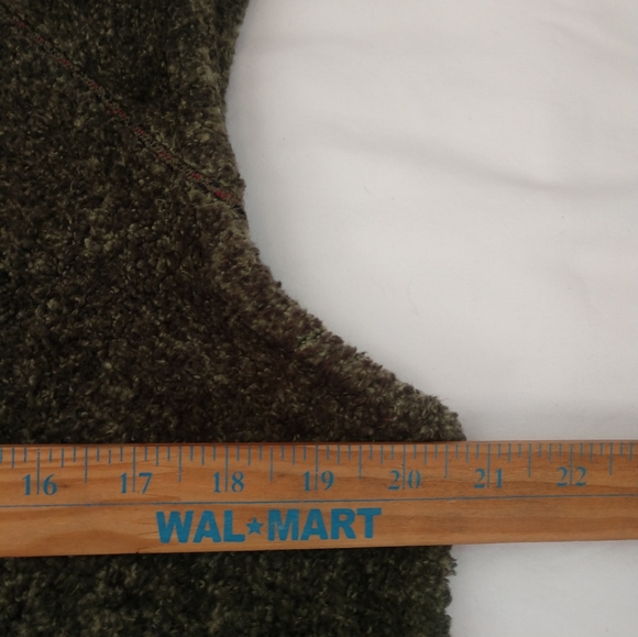 Woolrich Light Olive Heather Toggle Button Sherpa Women's Vest - Picture 8 of 8